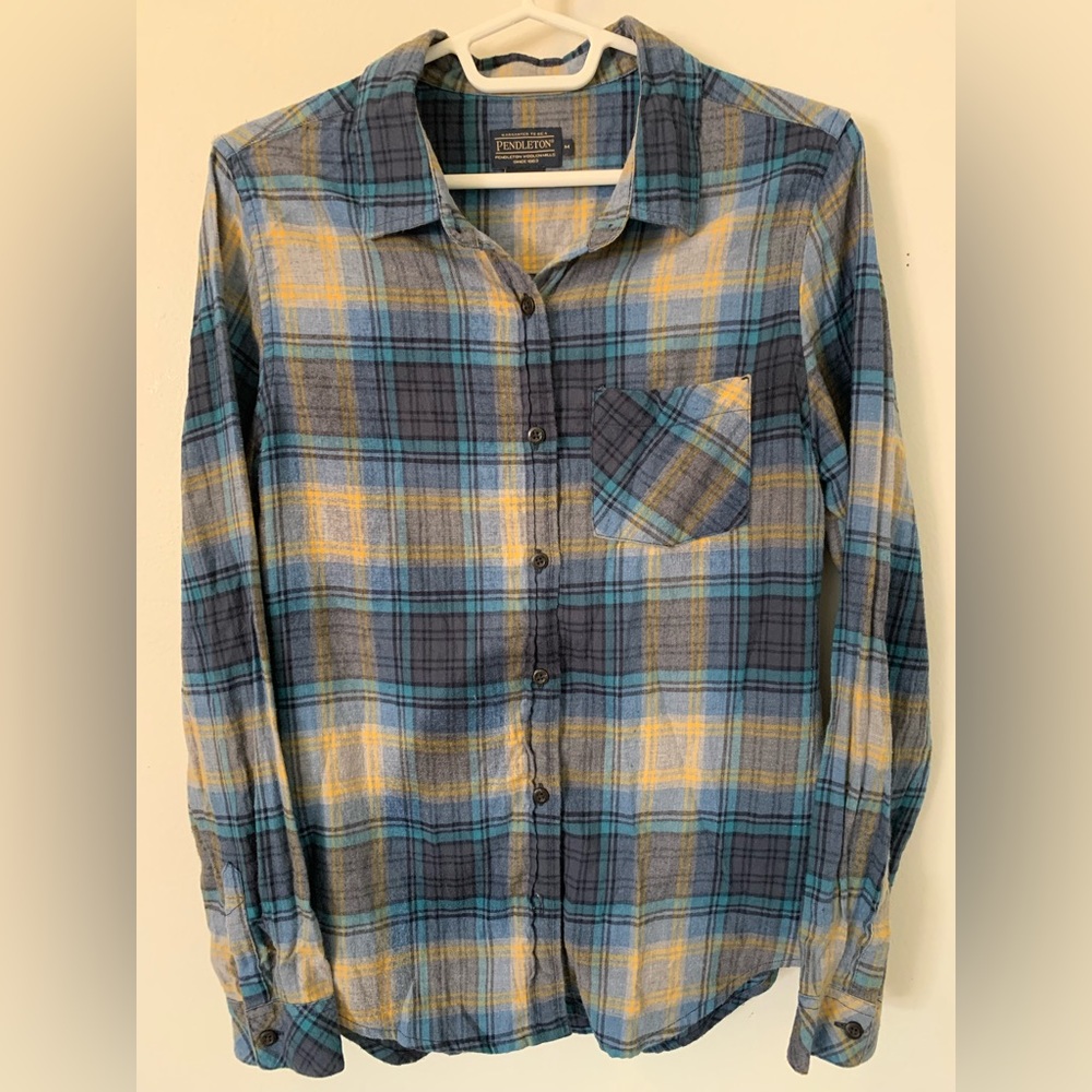 Women’s Pendleton boyfriend plaid flannel shirt size M